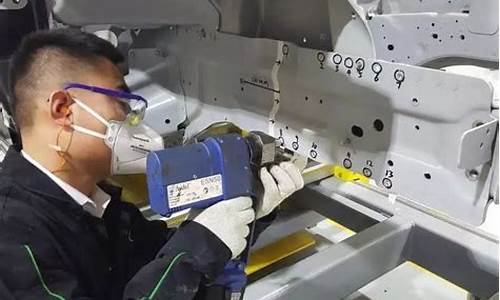 勇士维修钣金价格_勇士车维修
